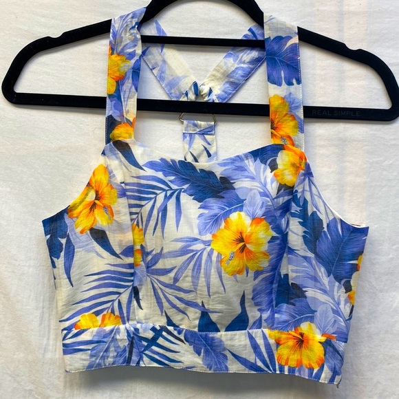 J.O.A Blue and Yellow Floral Crop Top - Picture 3 of 11